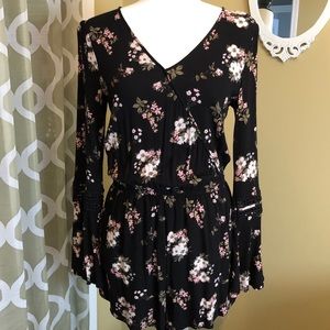 Hollister Bell-Sleeve Wrap Romper Black Floral